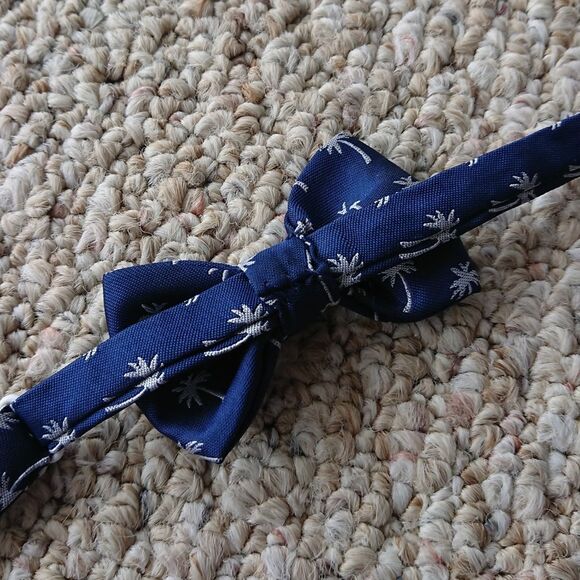 Bow Tie Dog Collar White palm tree & Navy color (M) - Picture 2 of 9